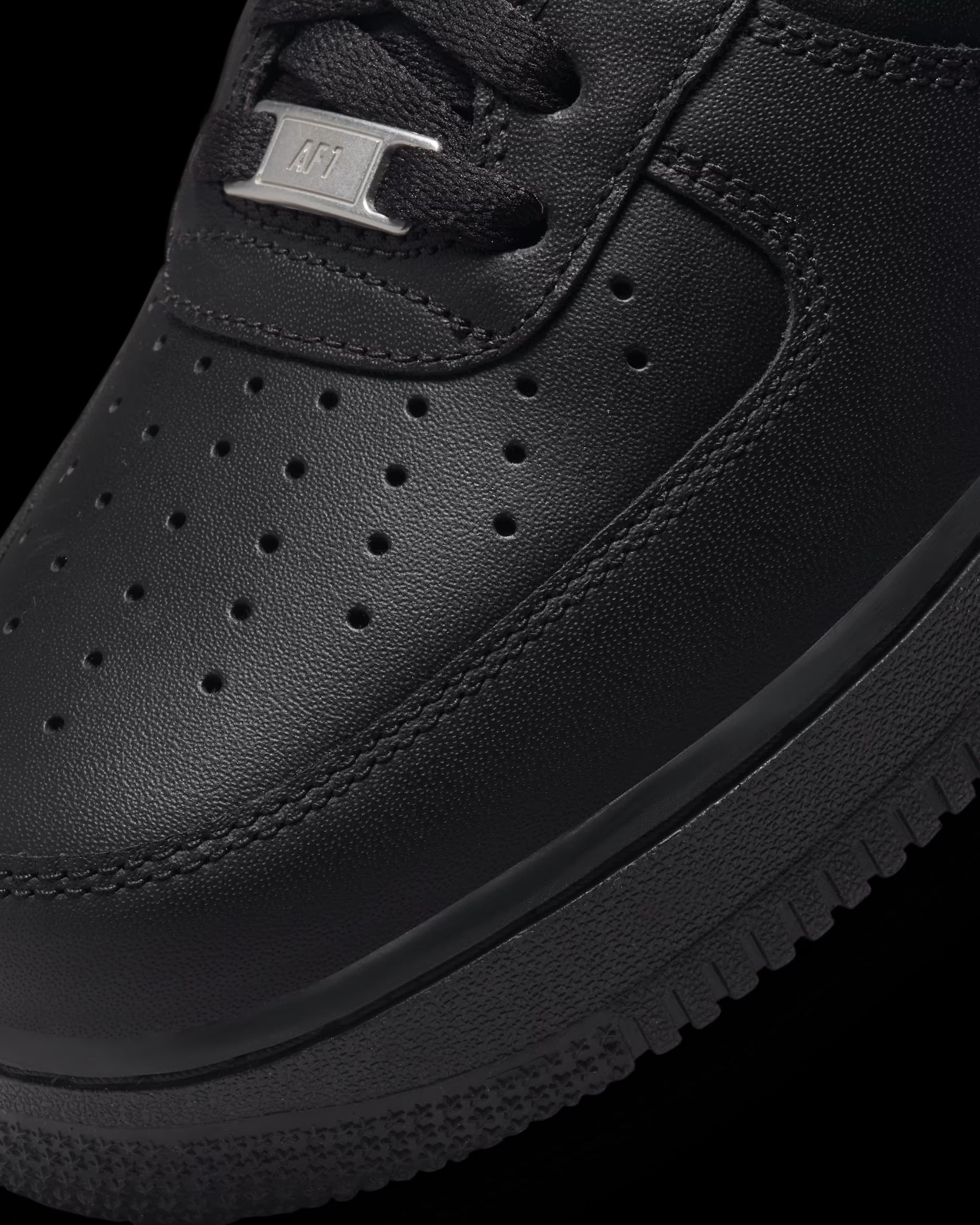 Nike Air Force 1 “Black”